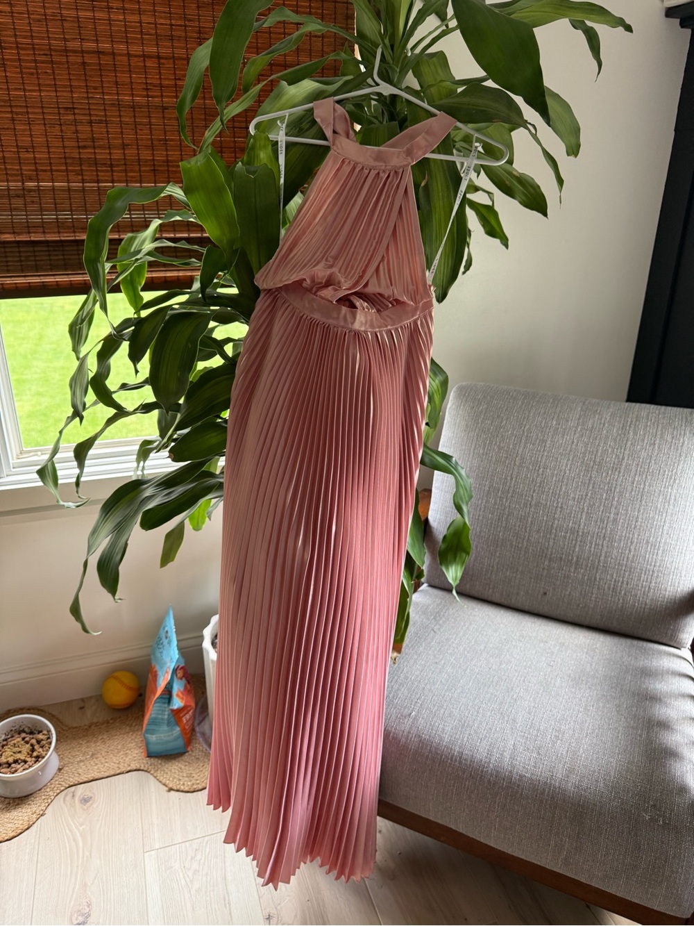 Pleated Halter Maxi Dress in Dusty Pink - Picture 6 of 9